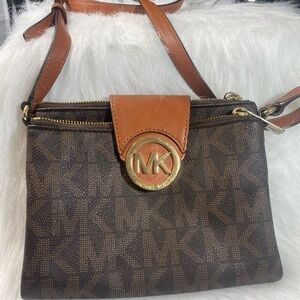 MICHEAL KORS CROSSBODY BAG BROWN  DOUBLE ZIP